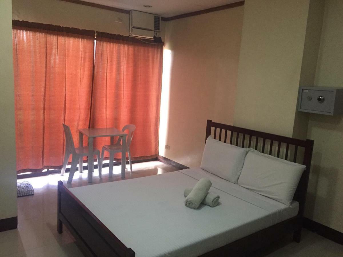 Southpole Pension House Cebu Екстериор снимка